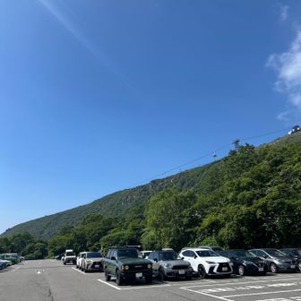 平日なのに割と混んでるなー
これだけアクセスも良く歩き易いし
避暑にはもってこいだよね