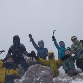 ニュウ山頂。やったー🙌