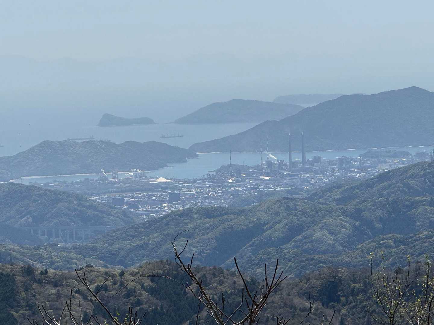 徳山の🏭もよくみえる　夜は夜景が綺麗そう