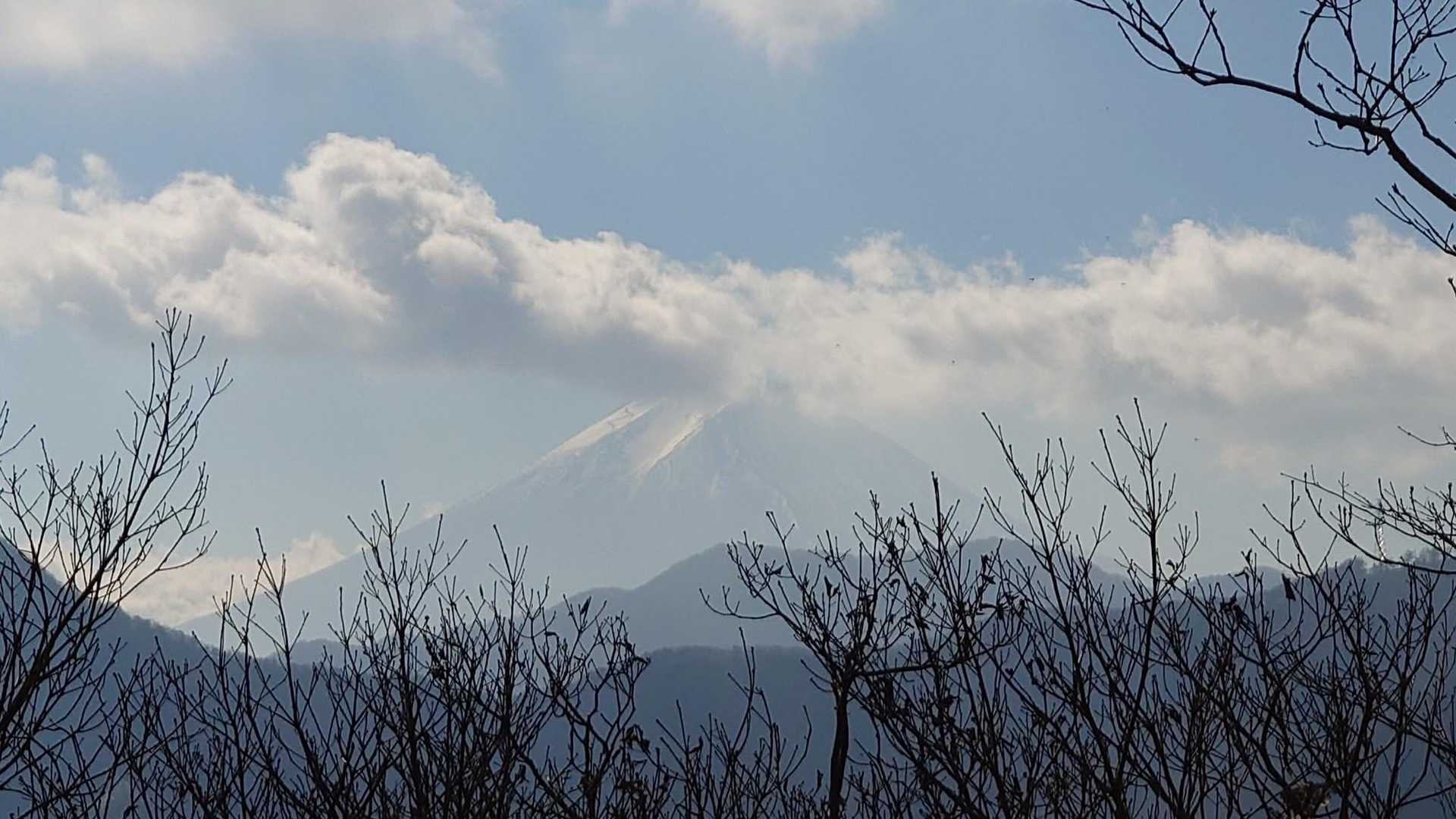 🗻