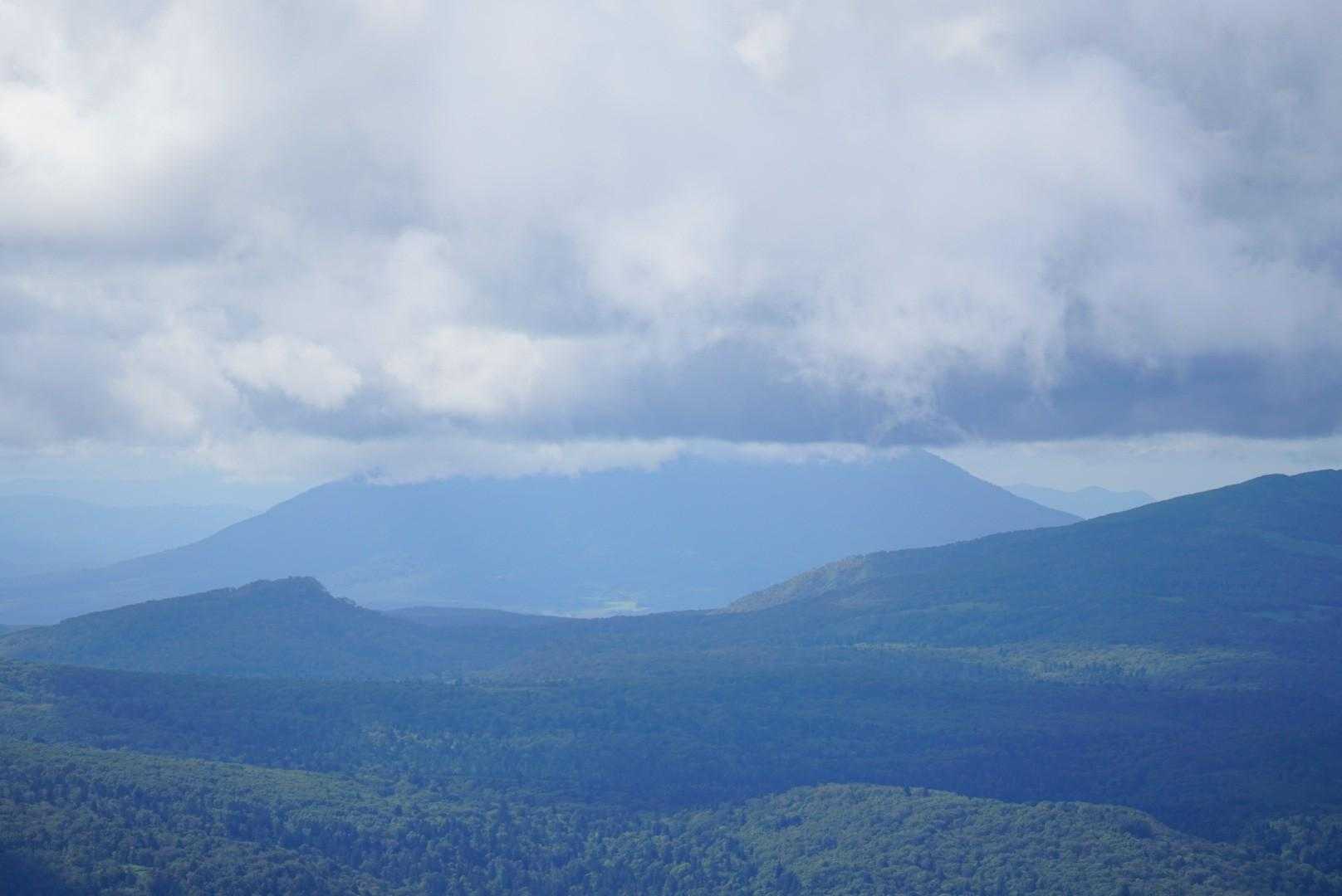 羊蹄山は裾だけ