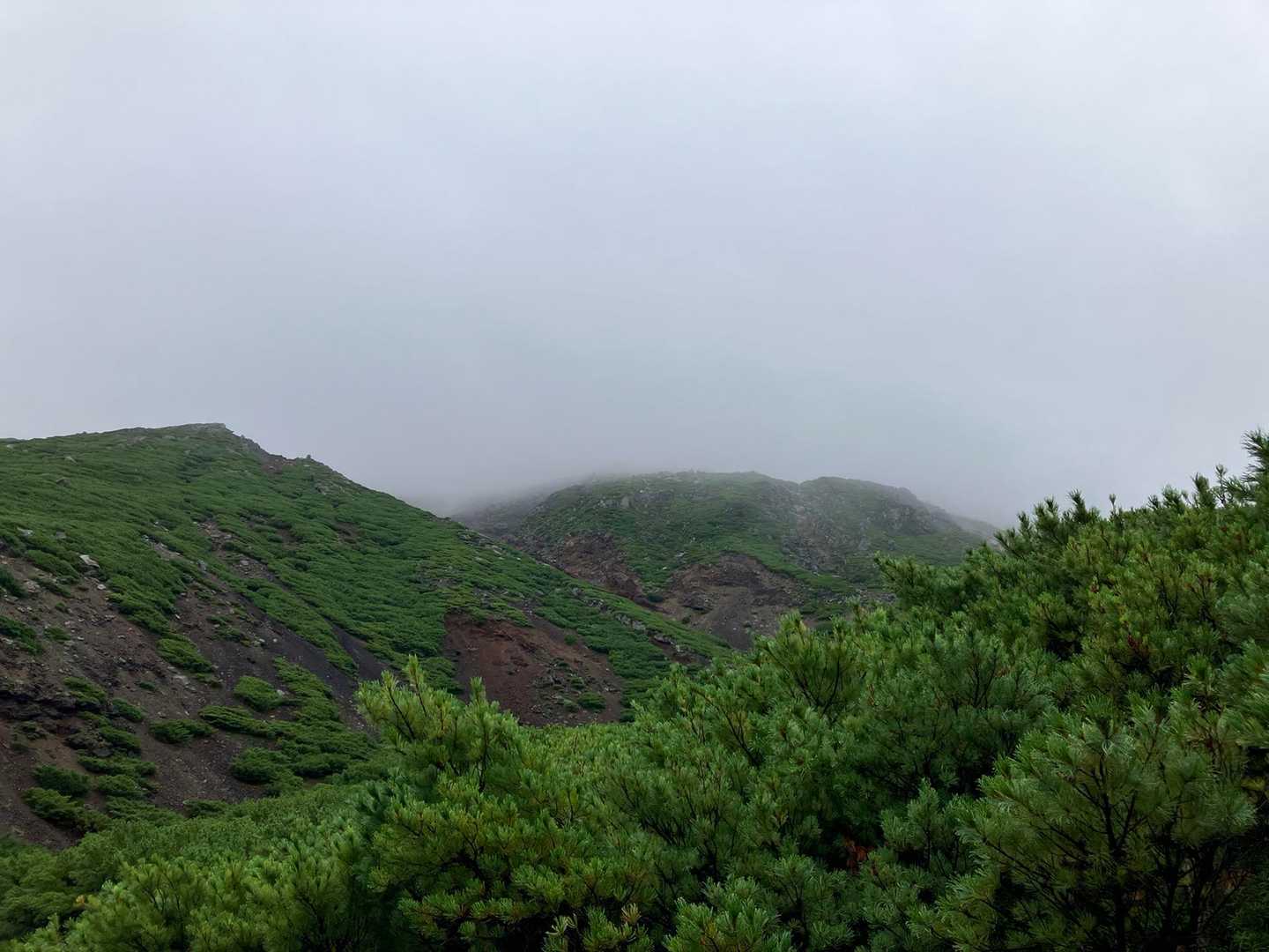 小雨でガスっています。😅