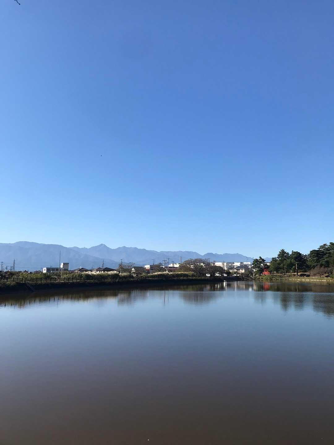 千鹿頭池と北アルプス
平地でこの景色が見られるって事が贅沢