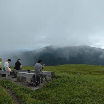 中門岳！ここが山頂？