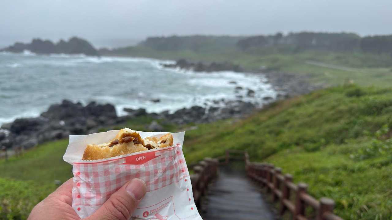 揚げたてのカレーパン、美味しかった！