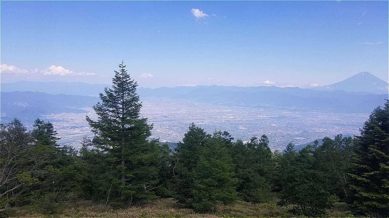 富士山、甲府盆地。