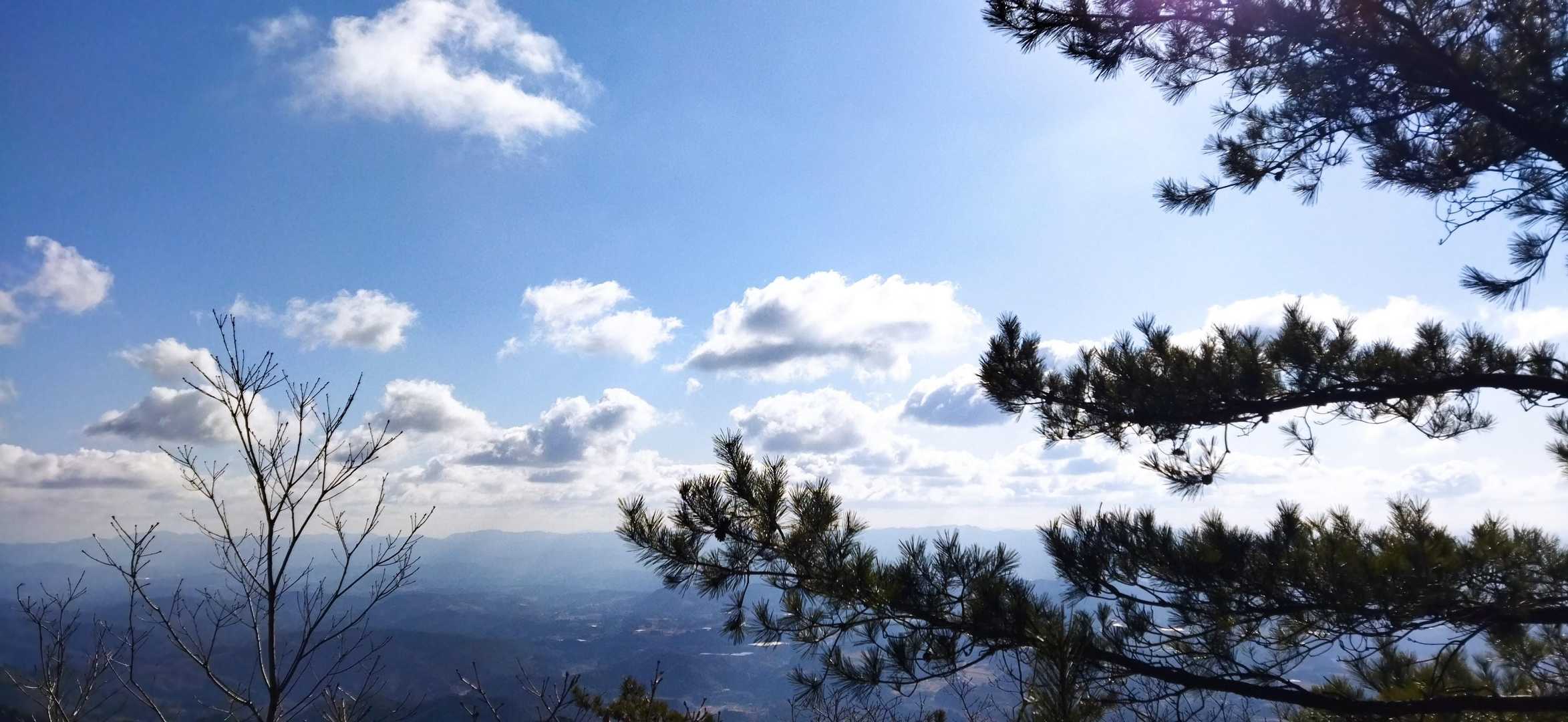 四辻峠-雨乞岳-烏帽子岳-鎧ヶ岳-日平山 周回コースの写真