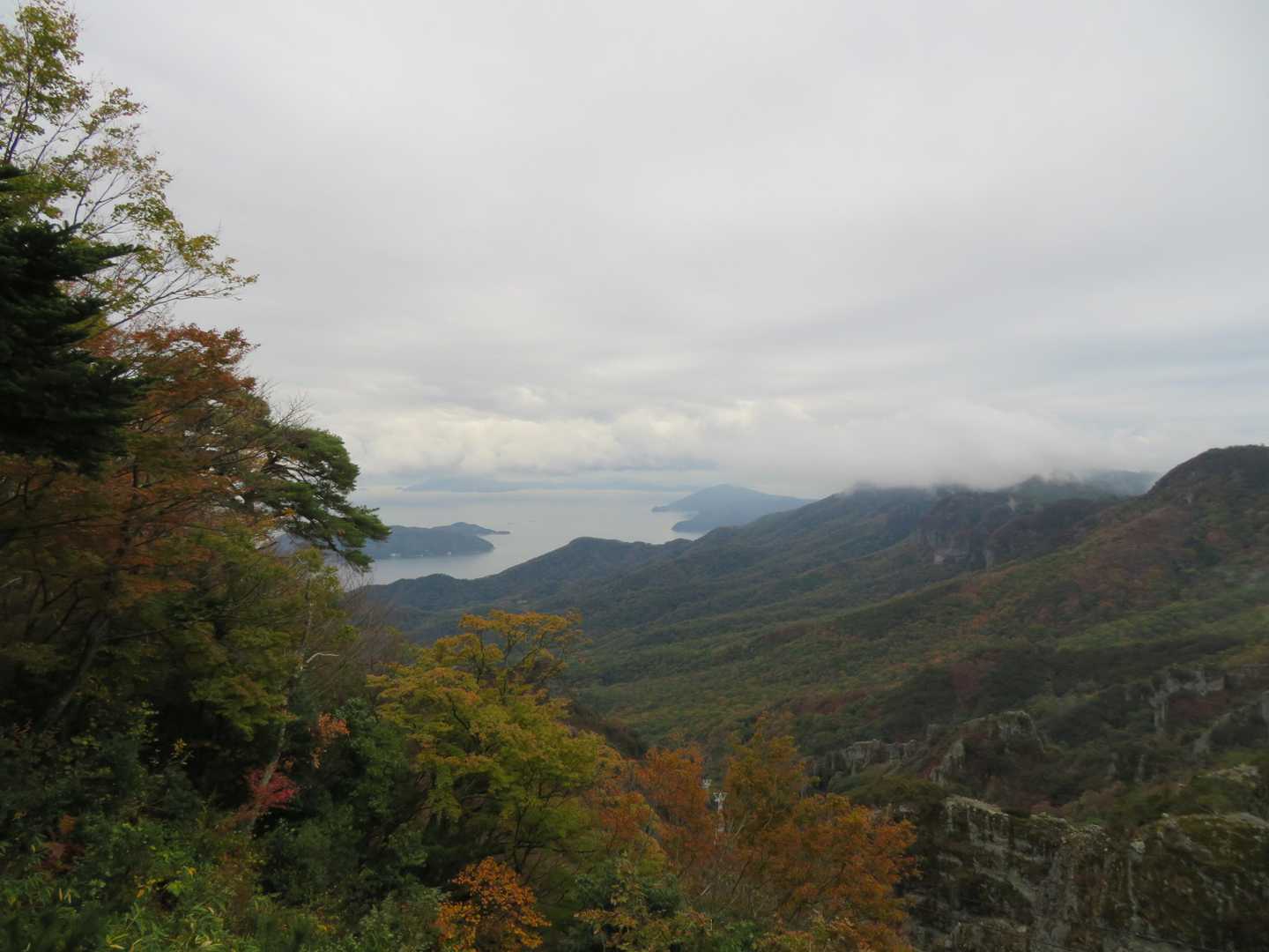 山頂駅からの景色
山頂駅からYAMAPスタートです。