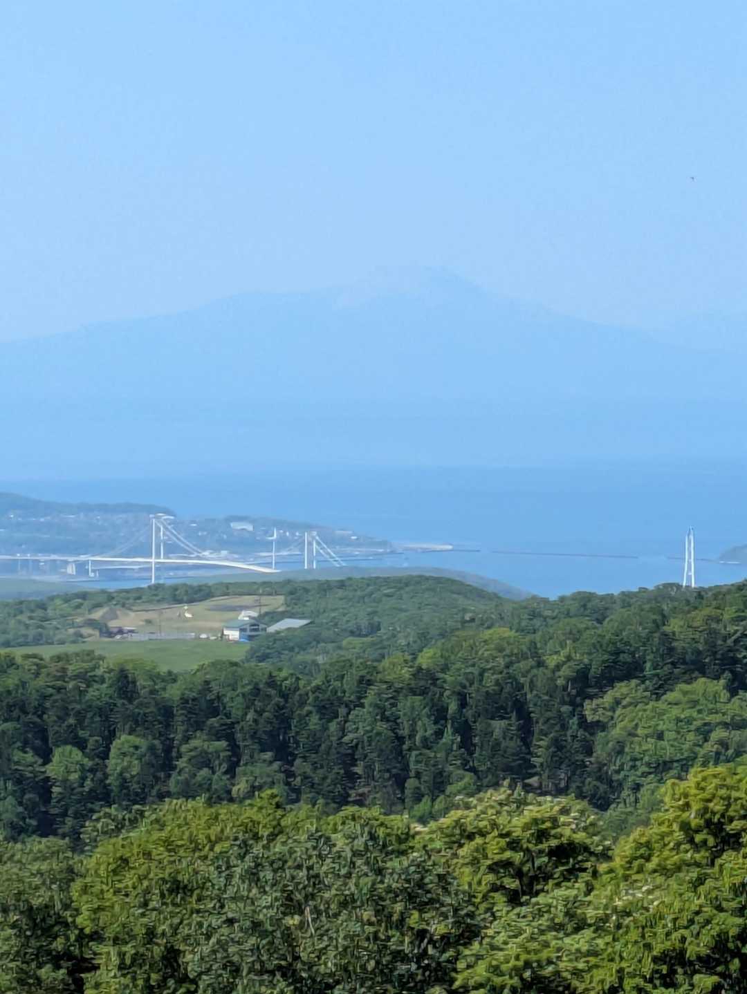 白鳥大橋も見える😁
というか…奥に見えるのは、もしかして駒ヶ岳??!