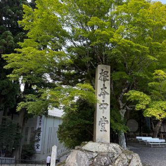 夕方には人気も少なくなってました