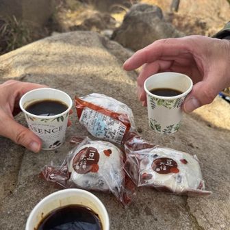 コーヒー☕︎タイム
参道で買った豆大福