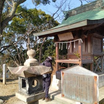 旅の安全を祈願。
(たぶん…)