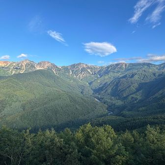 雄大な白馬三山。
惚れ惚れする。