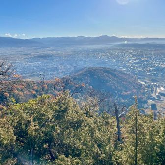 こちらも太郎坊山からの眺め！鈴鹿山脈が一望⛰️