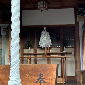 先ずはお参りして🙏
神楽殿(小島阿蘇神社)