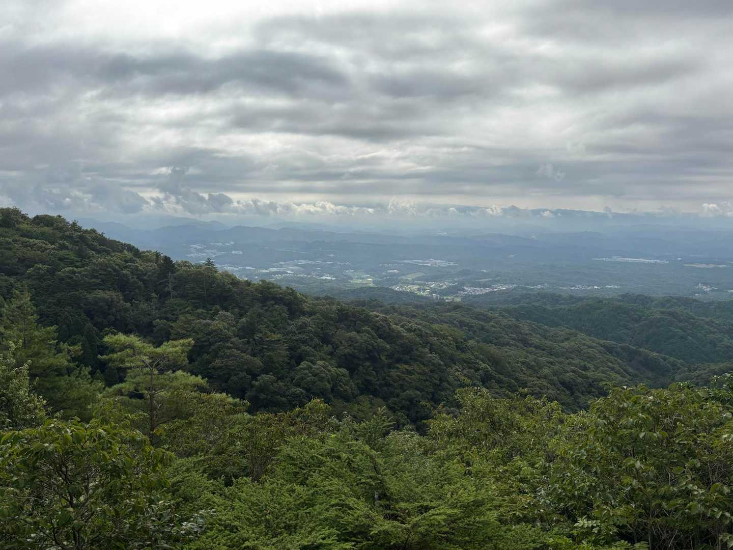 御嶽山も見えるはずなんですが…