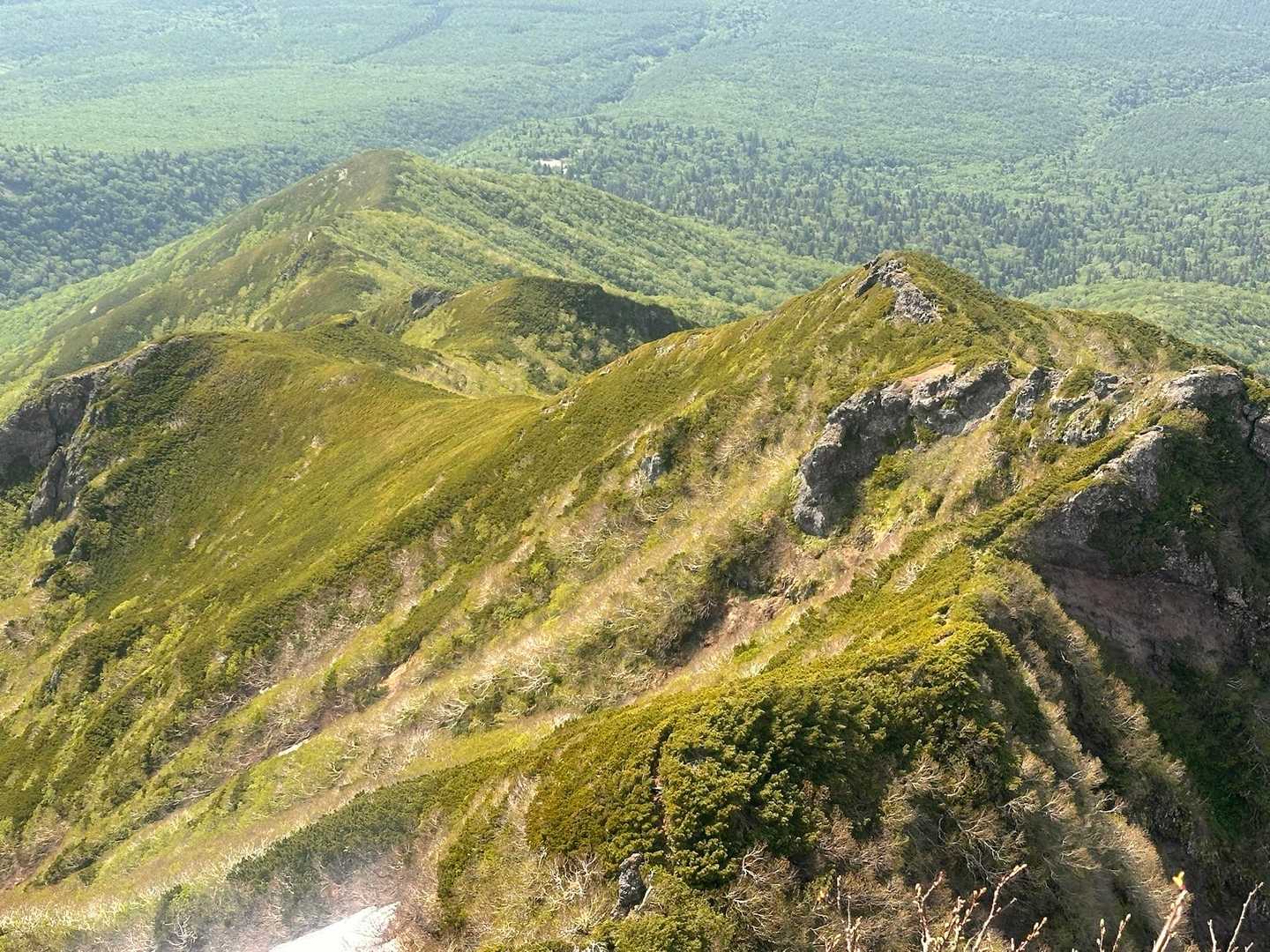 名残惜しいが爆風のため
写真撮って下山