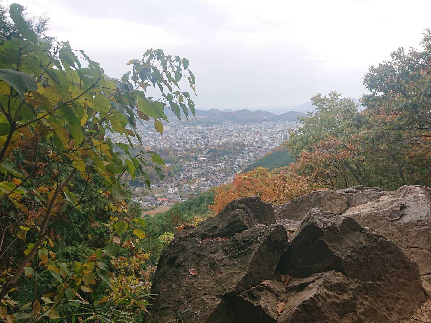 吾妻公園駐車場-吾妻山 往復コースの写真