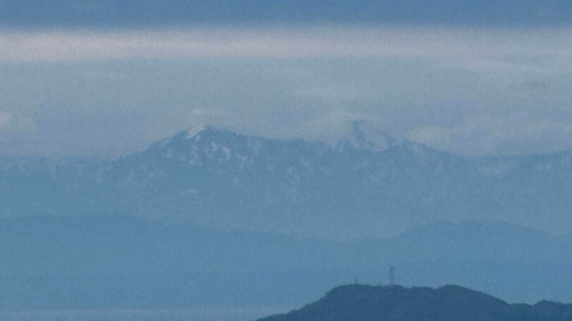 遠くにうっすらと／^o^＼