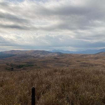 視界の先の龍護峰から歩いてきた
大地が震え、マグマが噴き出す
はるか古の風景を想像して、自分の存在の儚さを思い知る