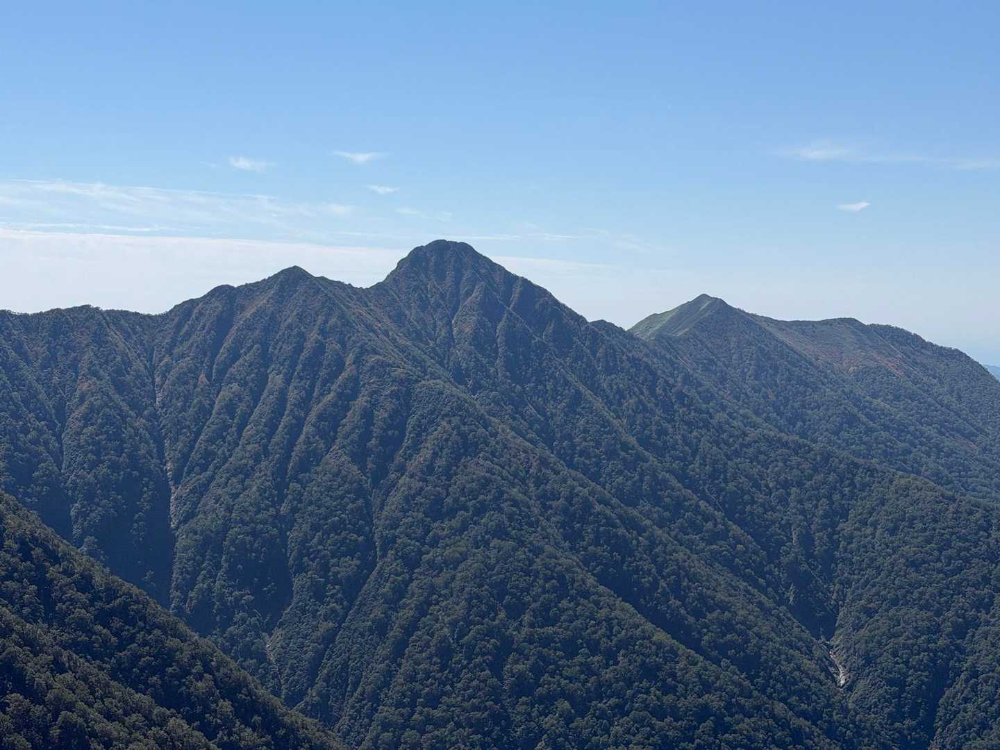 ズーム
1839峰
今日はコイカクまで偵察です
次年は行ってみたい