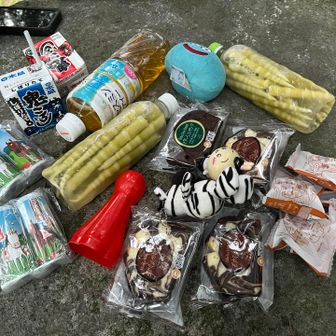 とりあえず並べて女子会😂👺🦓👹🐴

ぺぺ🦓白雲ゼブラ
りかこ🐏バタリ祭の羊蹄
けあちん🐴日高方面道の駅

みんな楽しそうすぎた🤩