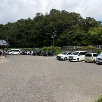 あら．朝よりかなり増えたね
雨上がったから続々登山者スライドしたもんね
人気なんだね