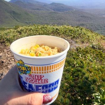 山友さんの到着を待って羊蹄山を見ながらお昼ごはん♪