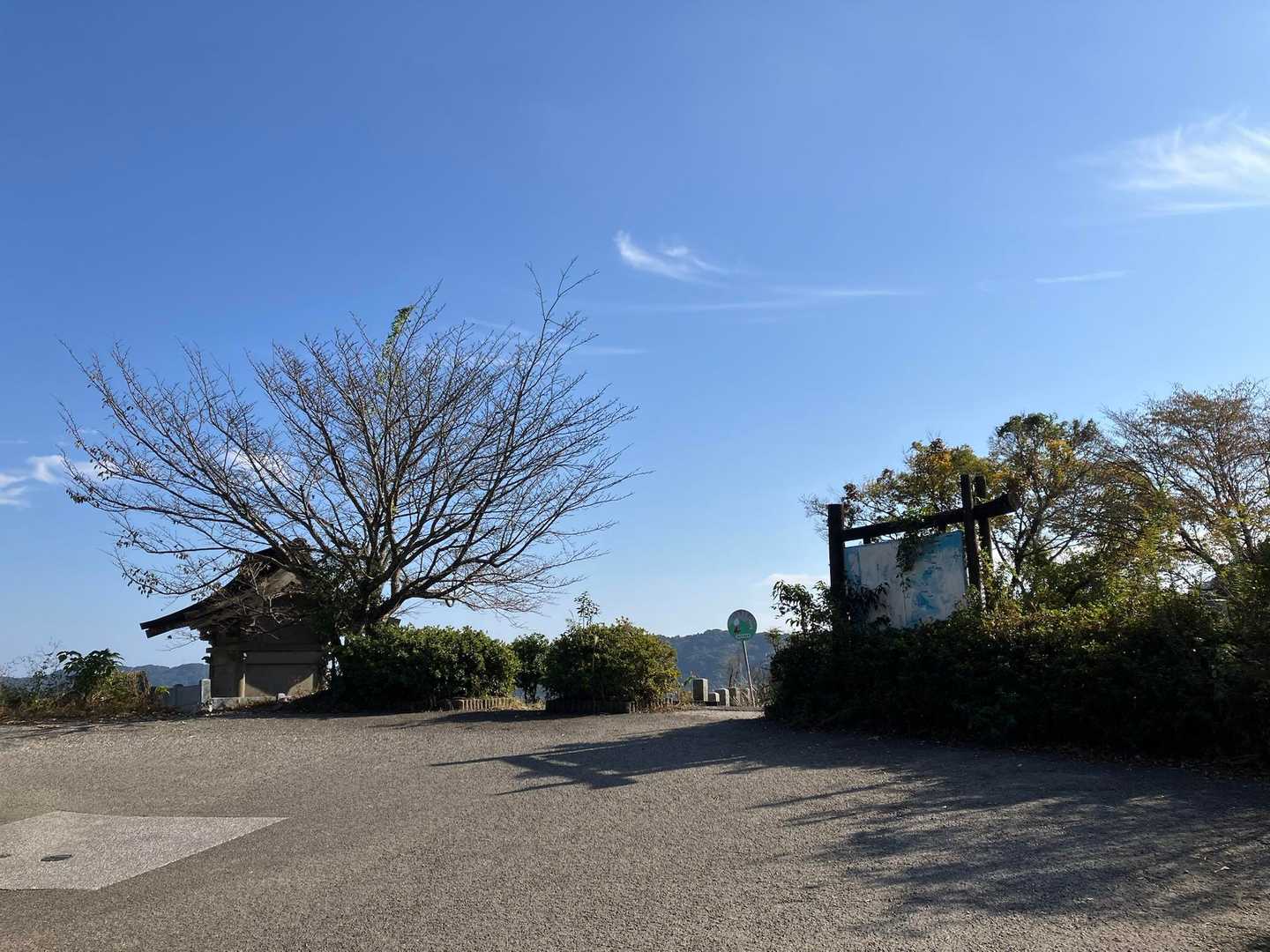 高知市内へ来たので、南嶺に行ってみよう！
でもあまり時間なし
今回もソロ！
お墓方向に進んで行きます😅