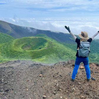 小岳と男岳を見ながら下山できるの
贅沢すぎる✨

けど、不安定すぎる足元
慎重に
慎重に
🐇🐢💦