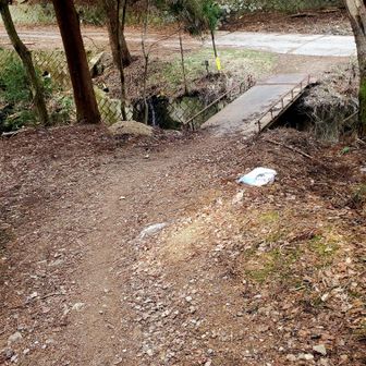 そして裏コース
登山口到着
ここからは車道歩き
ながーいんですよ！
🚙車まで