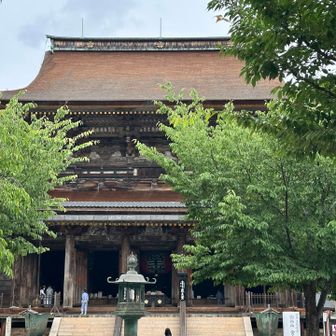 最後は蔵王権現像を拝んでから帰ります。