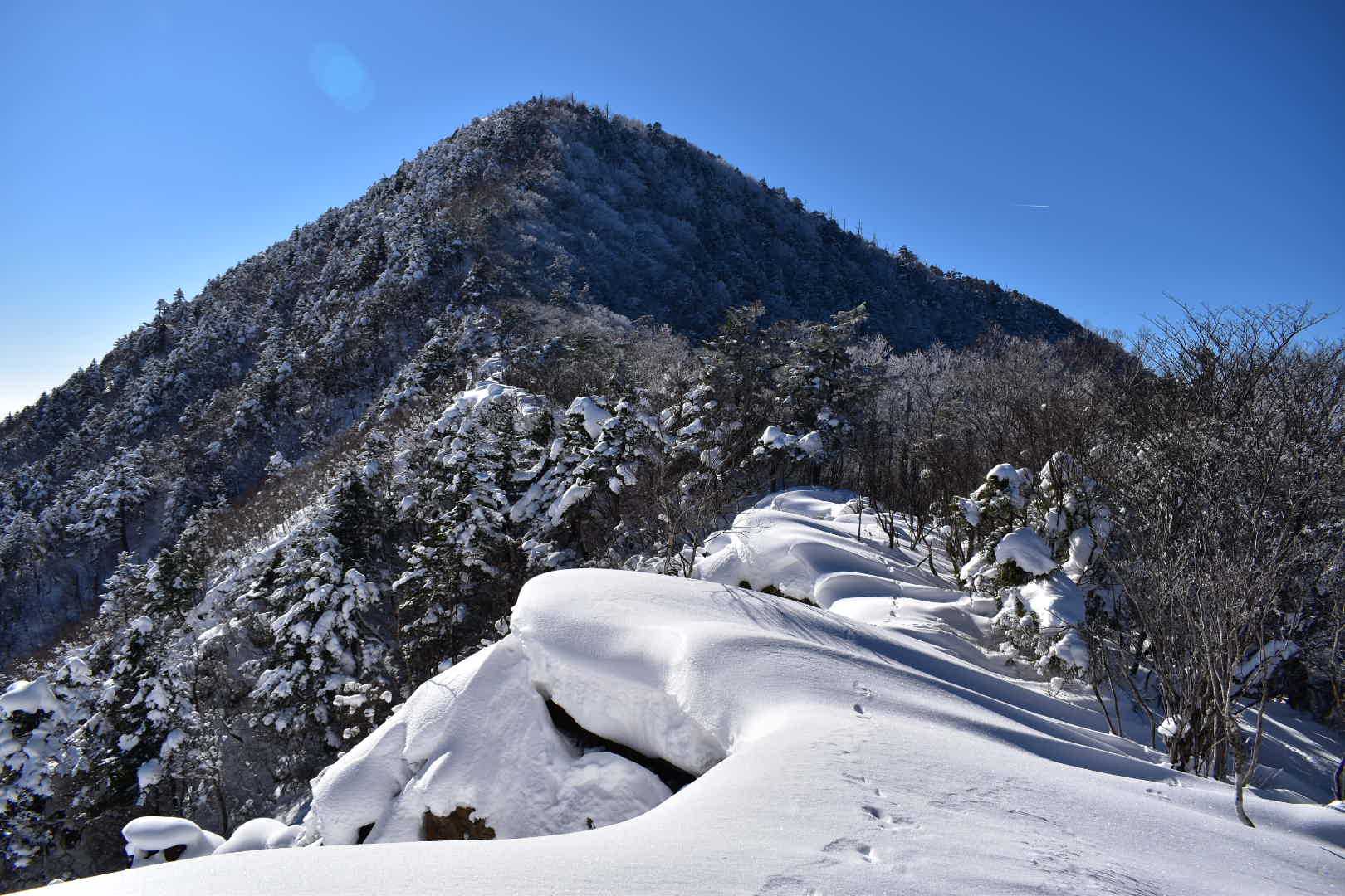 鶏頂山 往復コースの写真