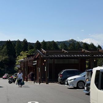 道の駅を経由する。
ここで酢血分補給やトイレを利用可能