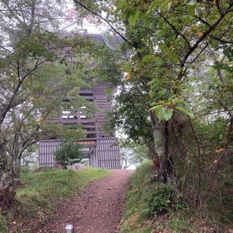 山頂に超立派な展望台