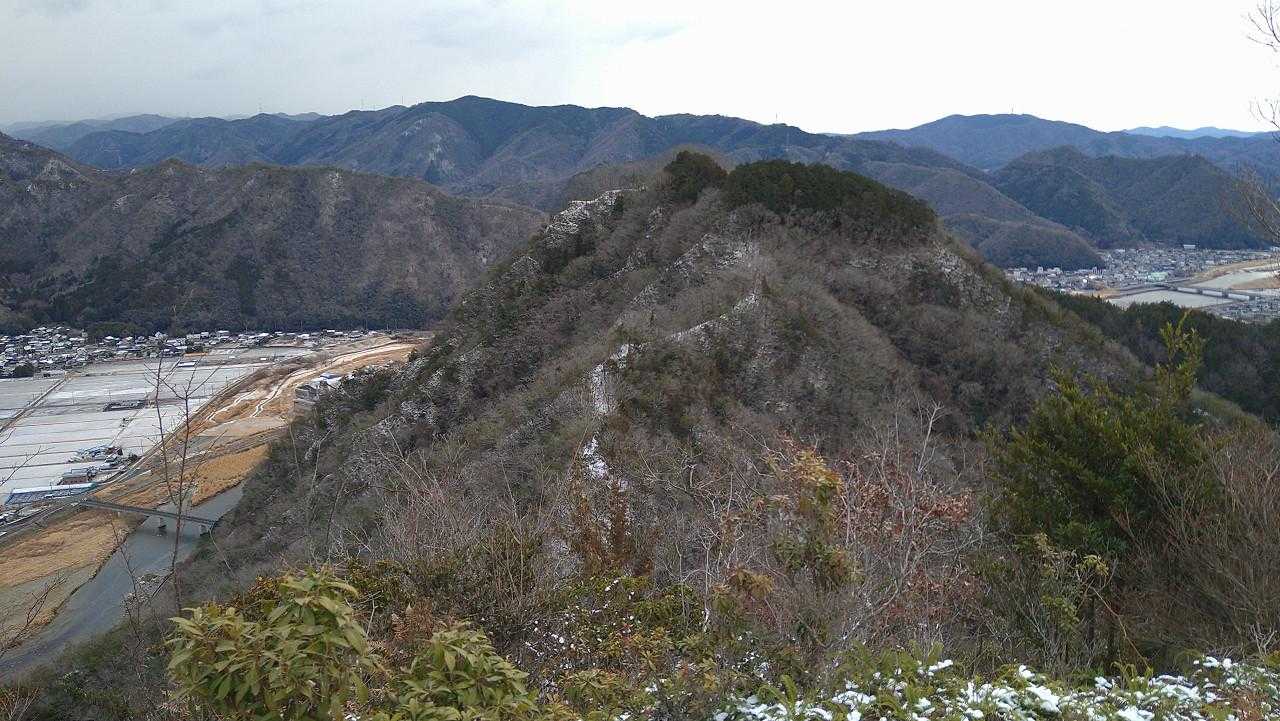 登ってきた生駒山