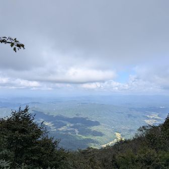 山頂より。