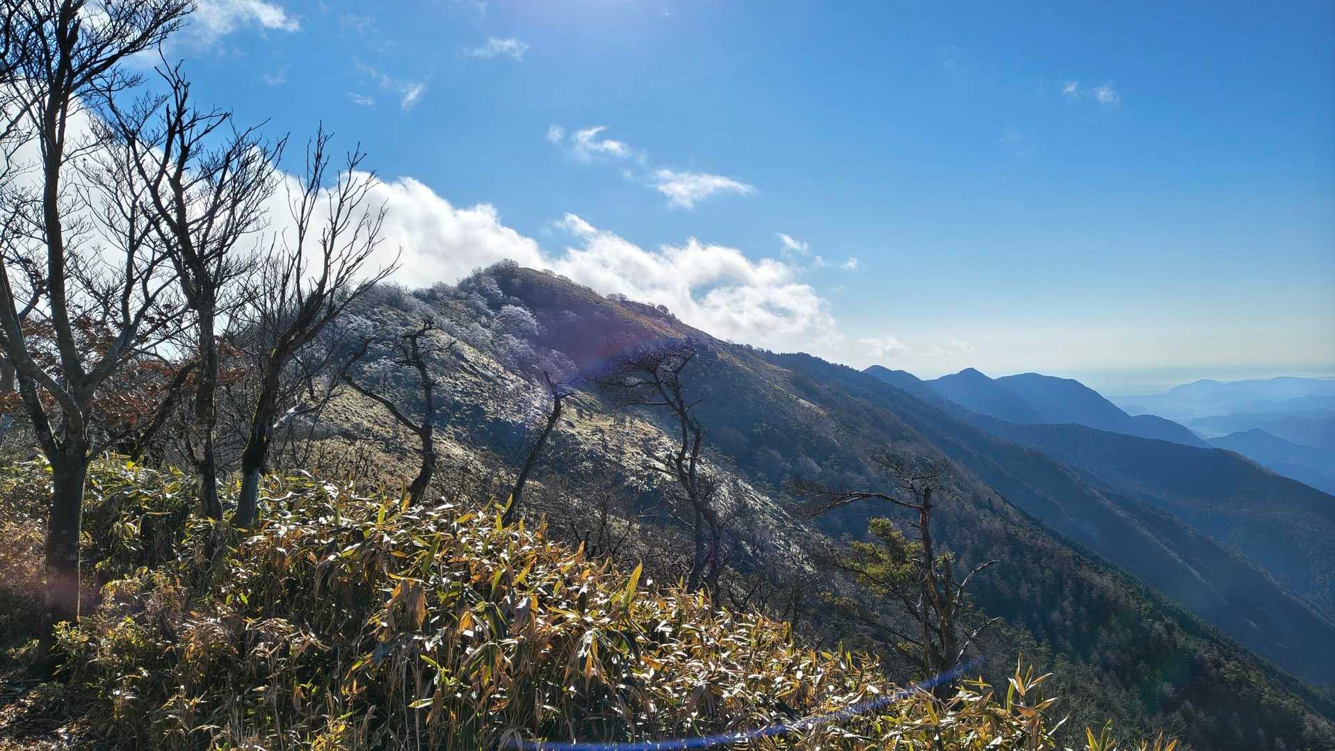 これから歩く稜線🤩
ワクワクが湧く湧く