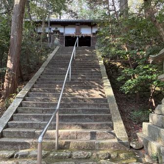 加守神社にお参りして登山開始