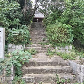 堂塔寺山へ