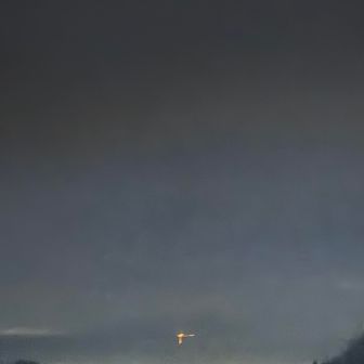 暴風🌪️で手ブレしながら撮った夜景