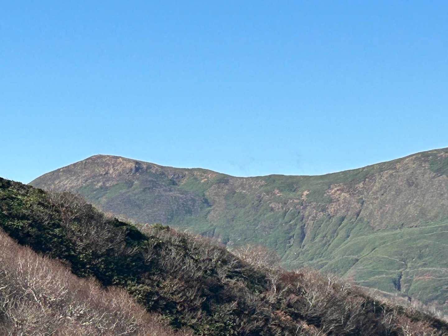 目の前にドーント和賀岳❗️