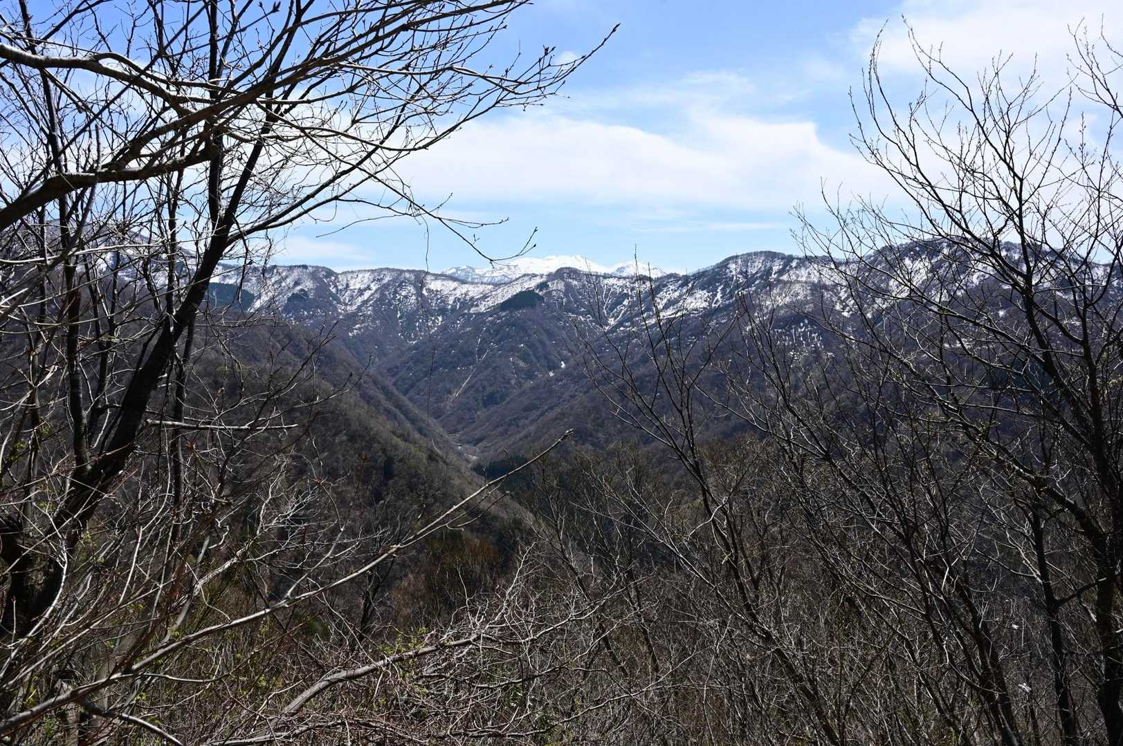 振り向くと霊峰白山が鎮座