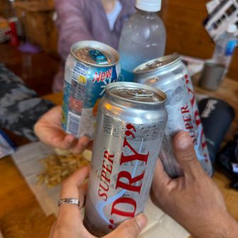 食堂で乾杯🍻
2日目は終了！
