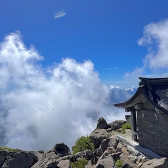 岩木山神社奥宮から⛩️八甲田山も見えました
