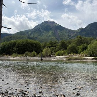 大正池と、今日登る予定だった焼岳😂