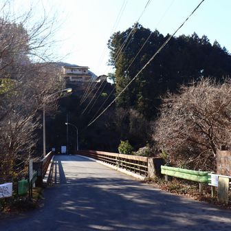 多摩川を渡ります。