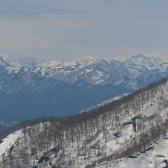 魚沼三山方面が見えたので、はっきりしませんが･･･?