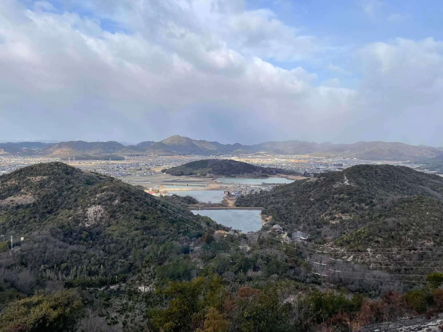 低山なのに景色は素晴らしいです
湖を取り巻く沢山の山を歩くのは初めてです