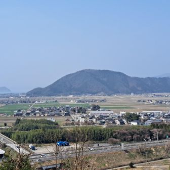 山本山と竹生島ね(*ﾟ∀ﾟ*)
前回の小谷山からも見えてた✨